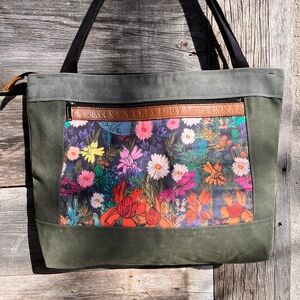 Ragmaw Flagship Tote in cotton Wildflower Floral with cotton straps